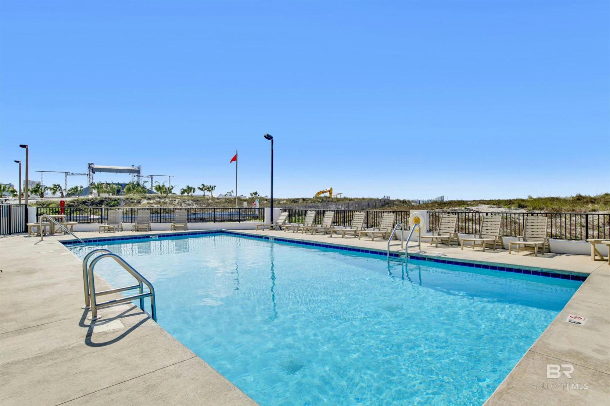 Condo On The Beach- Walk To Restaurants, Shops And Activities. Gulf Shores Bagian luar foto